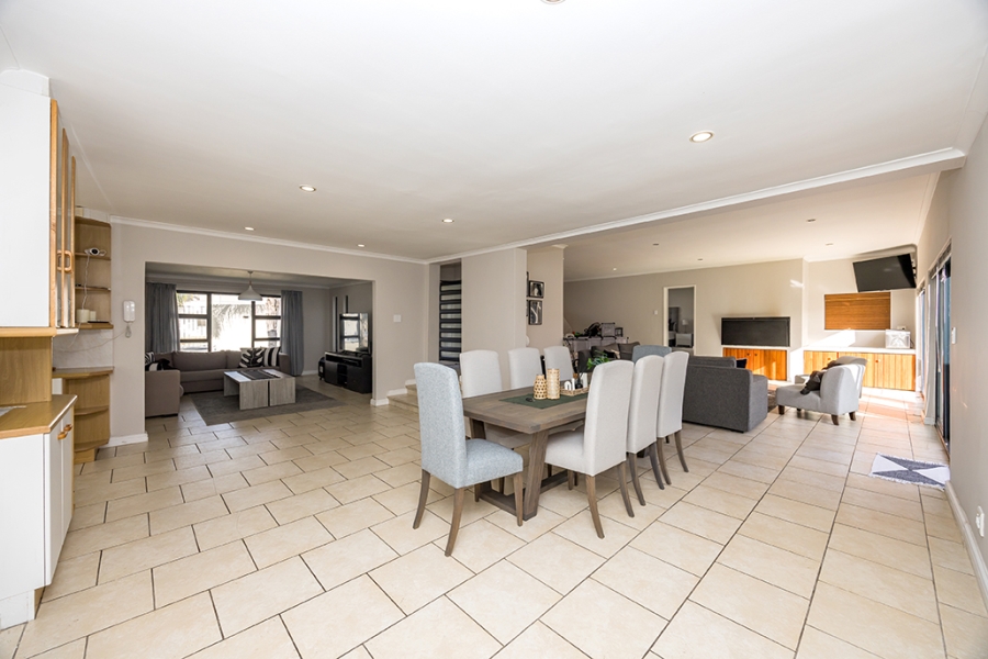 4 Bedroom Property for Sale in Amanda Glen Western Cape